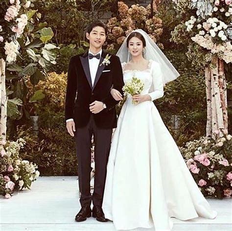 dior wedding dresses song hye kyo|korean wedding dresses.